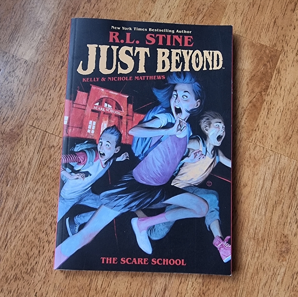 🌟FREE ADD-ON🌟 R. L. Stine Just Beyond The Scare School Softcover Book